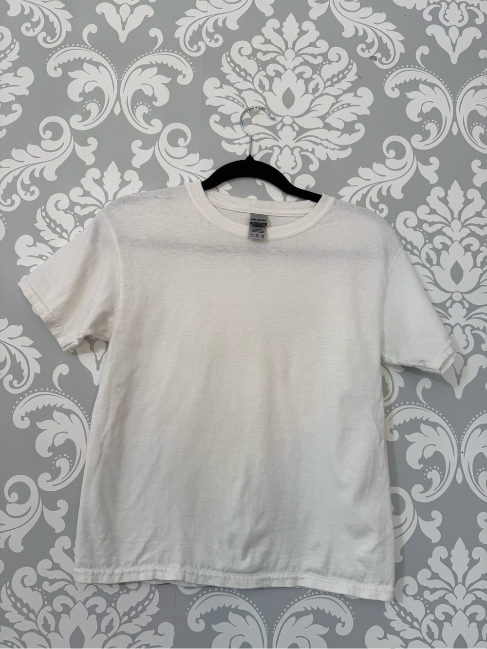 💫10/$25 • Gildan Cotton Crewneck T-Shirt